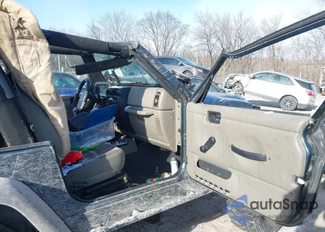 2005 Jeep Wrangler X z USA, uszkodzony, nr VIN 1J4FA39S65P326228